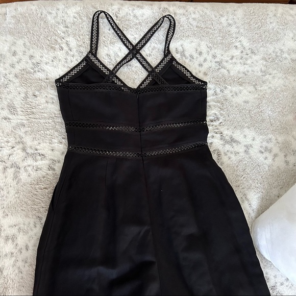 Express Linen Jumpsuit - Picture 8 of 9